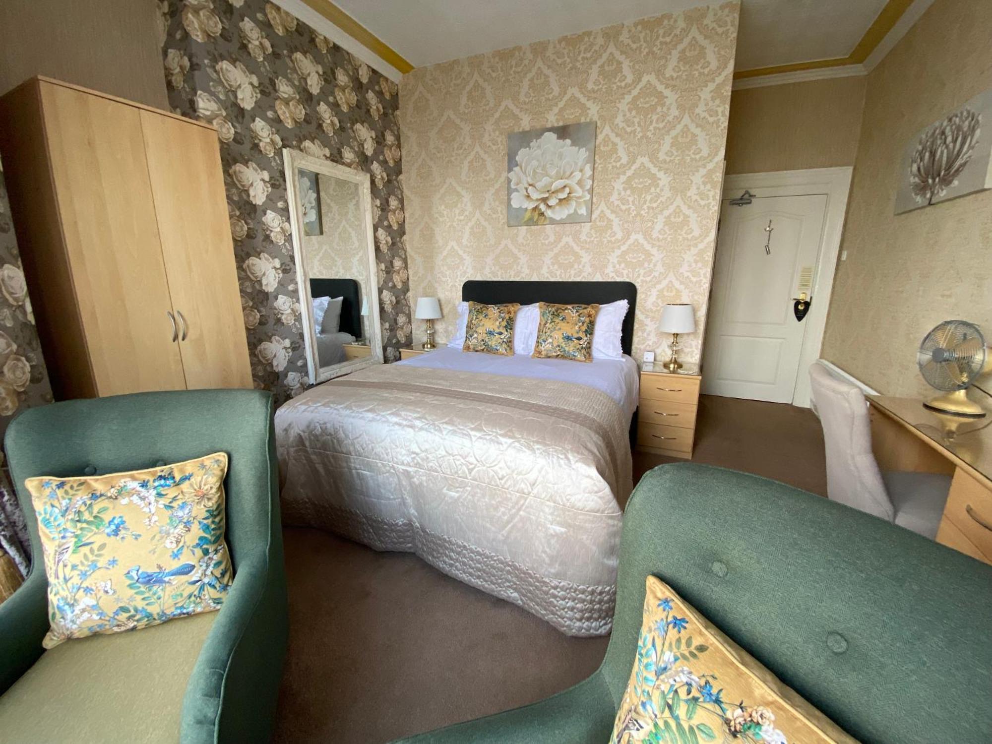 Stratford House Exclusively For Adults Hotel Llandudno Exterior photo